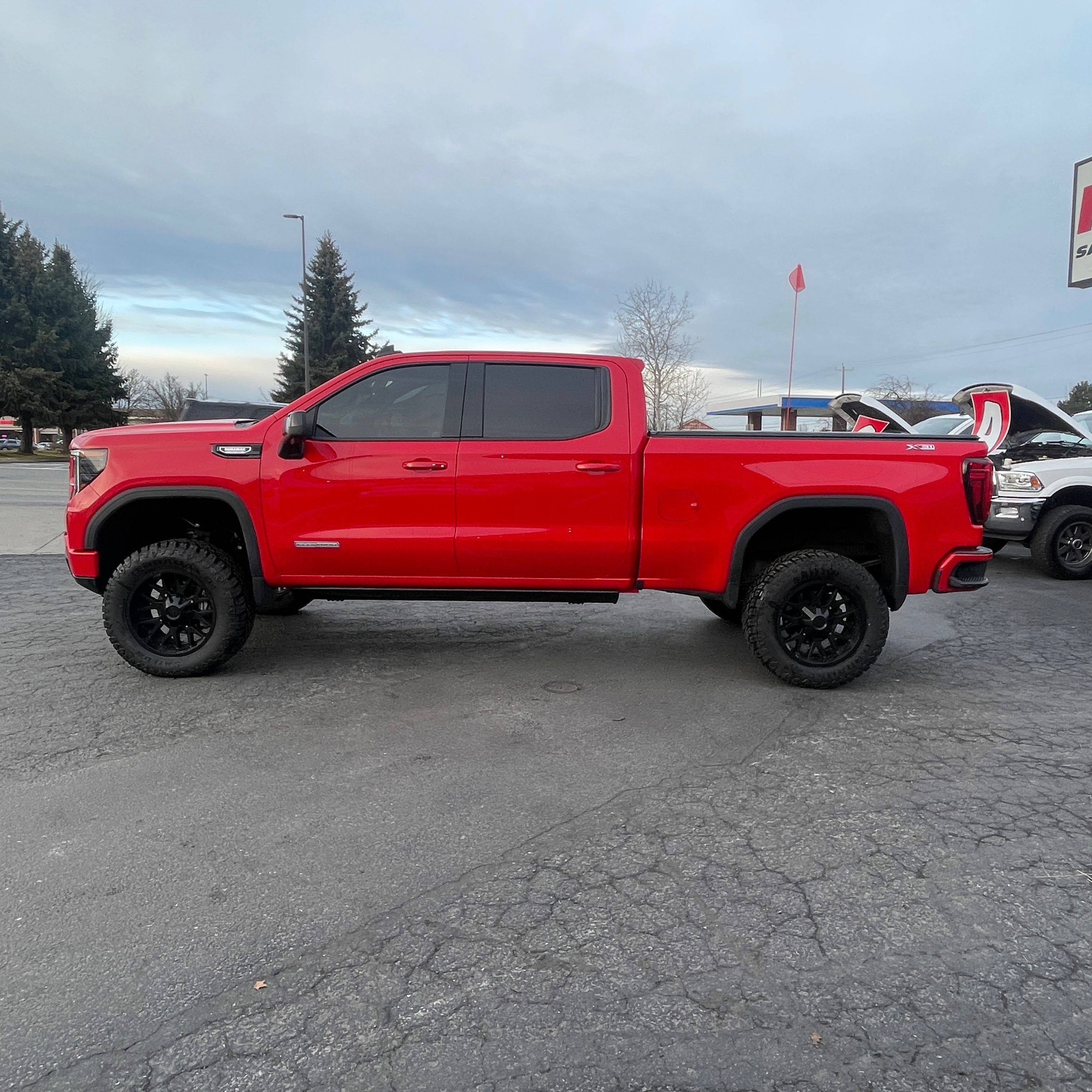 gmc sierra 1500 2023 3GTUUCE88PG156377 image gmc sierra 1500 2023 3GTUUCE88PG156377 image